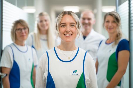 Lehrstelle als Fachfrau/Fachmann Gesundheit EFZ oder als FaGe E (verkürzte Ausbildung für Erwachsene)